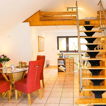 Lilia - Das Charmante Ferienhaus Am See In Дом отдыха Потсдам