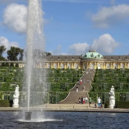 Lilia - Das Charmante Ferienhaus Am See In * Потсдам